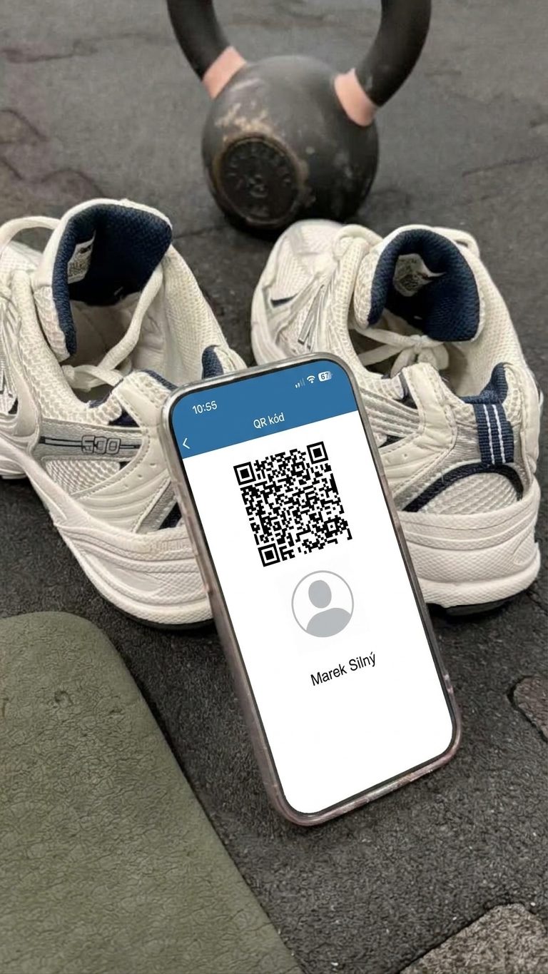 Mobil s QR kódom na vstup do fitka ACTIVE GYM Levice